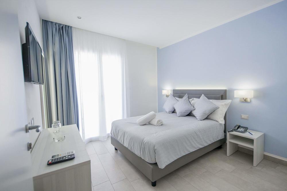 Ossuna Bay Hotel Boutique Cefalu Ngoại thất bức ảnh